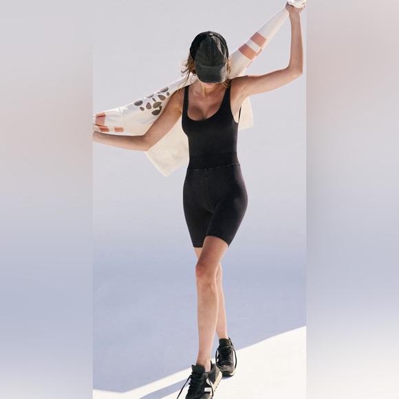 Free People! FP Movement Good Karma Biker Runsie In Black NWT! - Picture 2 of 5